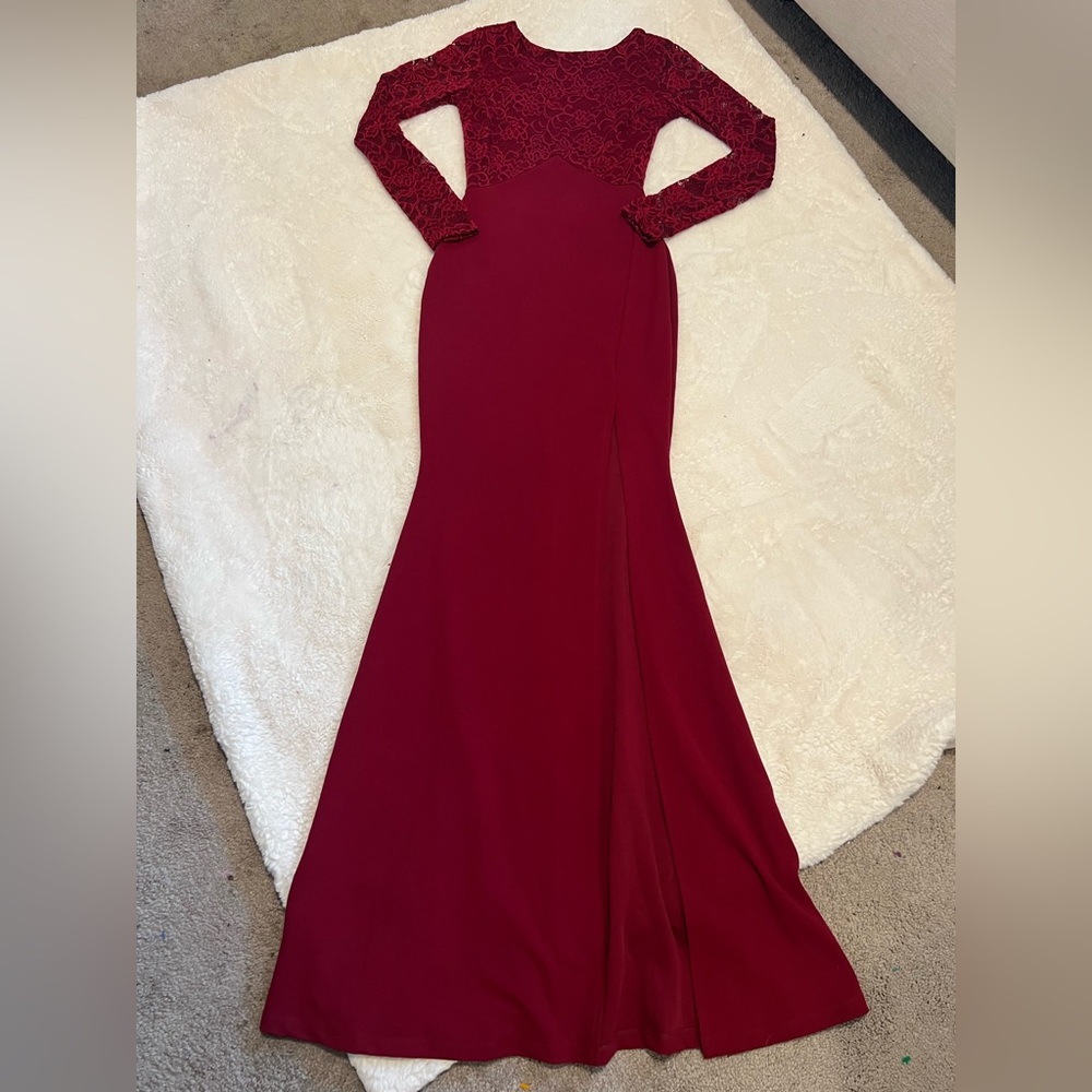 Windsor Burgundy Maxi Dress